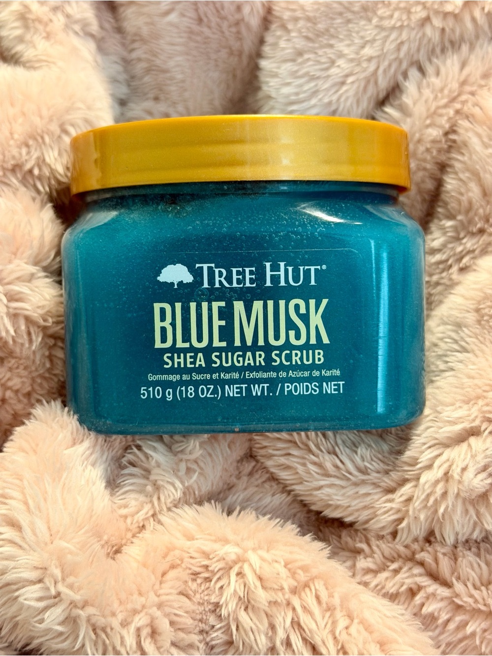 Tree Hut Blue Musk Shea Sugar Scrub - Hydrating Blue Exfoliant